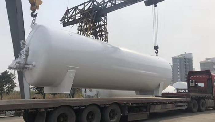 cryogenic storage tank