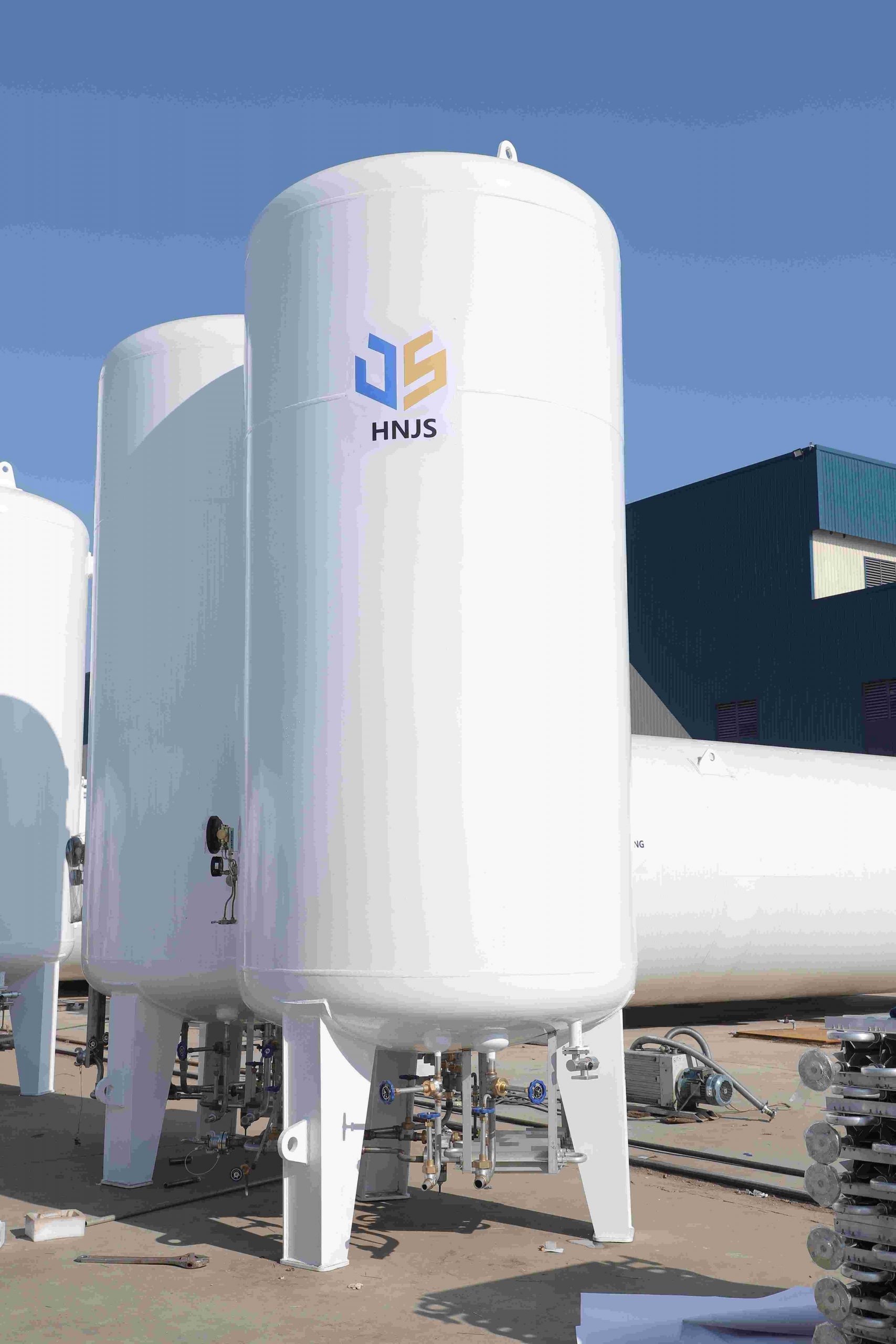 We implement the requirements for using cryogenic storage tanks