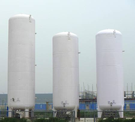 Operation process of cryogenic storage tanks