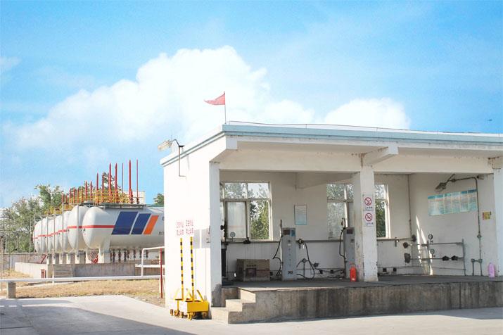 LPG filling station refueling process