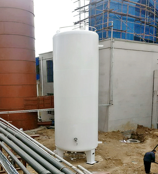 Leak detection of liquid nitrogen storage tanks