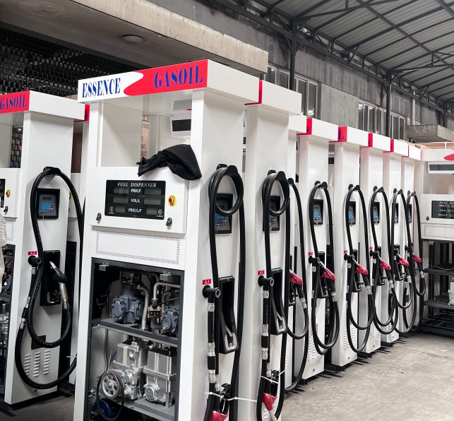 Fuel dispenser used for fuel tank