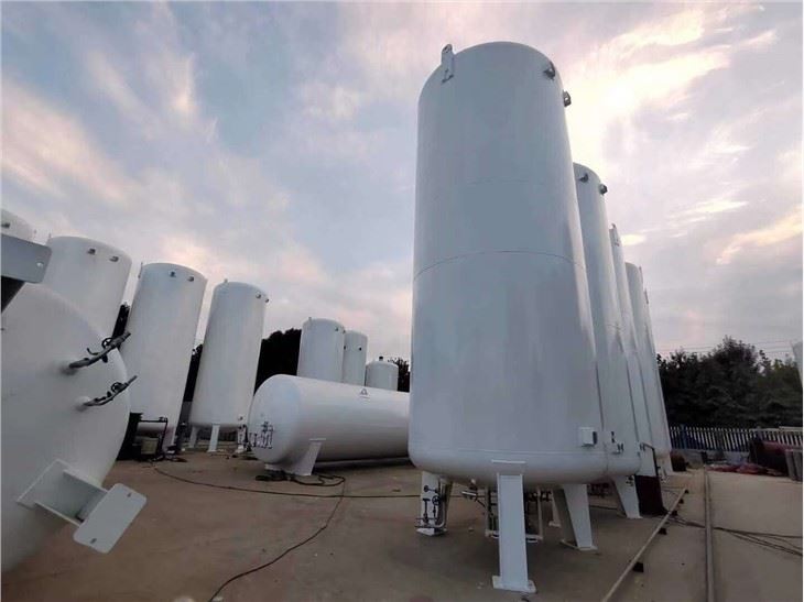 Safety management requirements for liquid nitrogen storage tanks