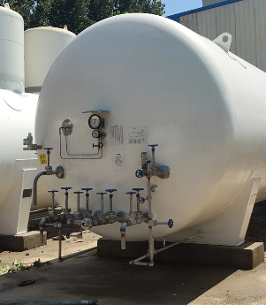 LNG storage tank anti-corrosion measures