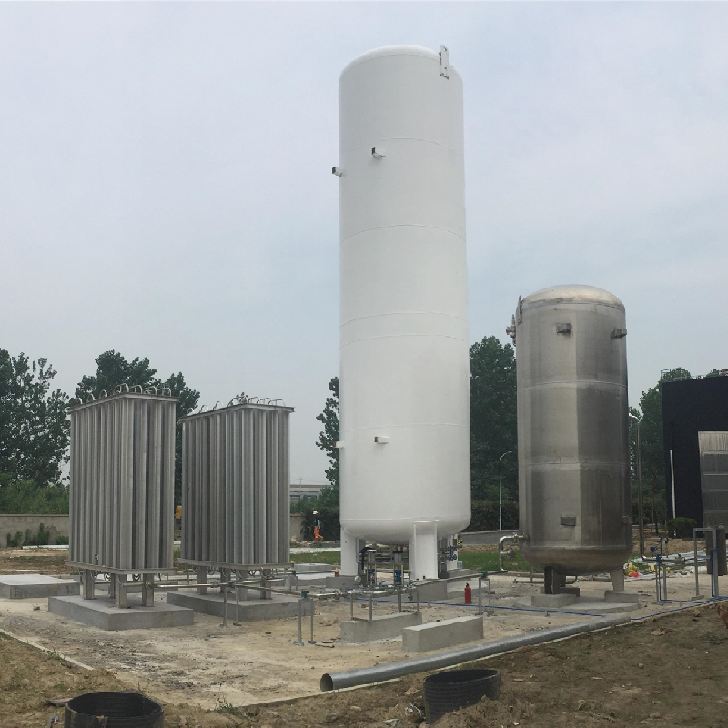 Daily inspection of cryogenic storage tanks 1