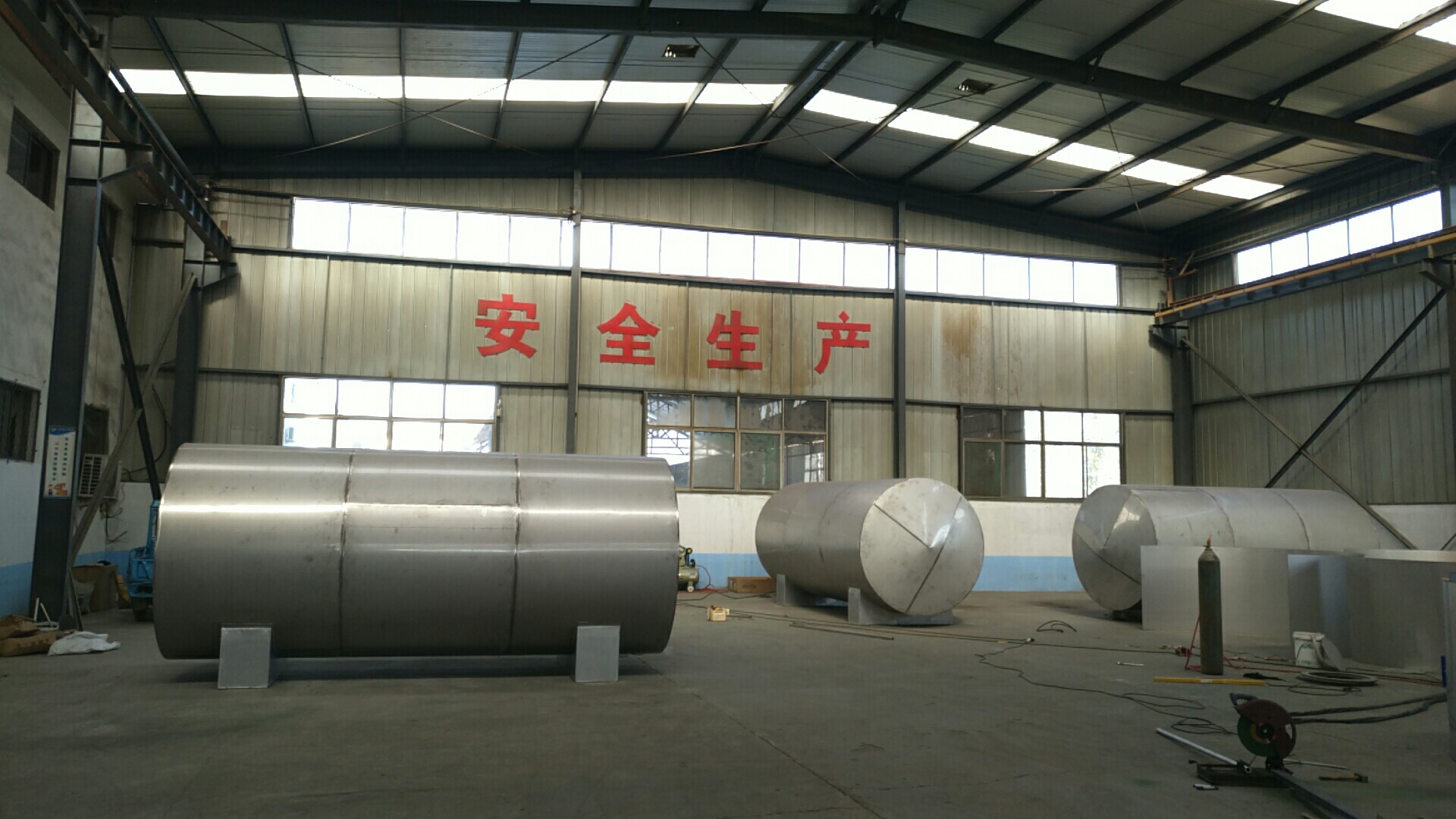 Uses of Stainless Steel Storage Tanks2