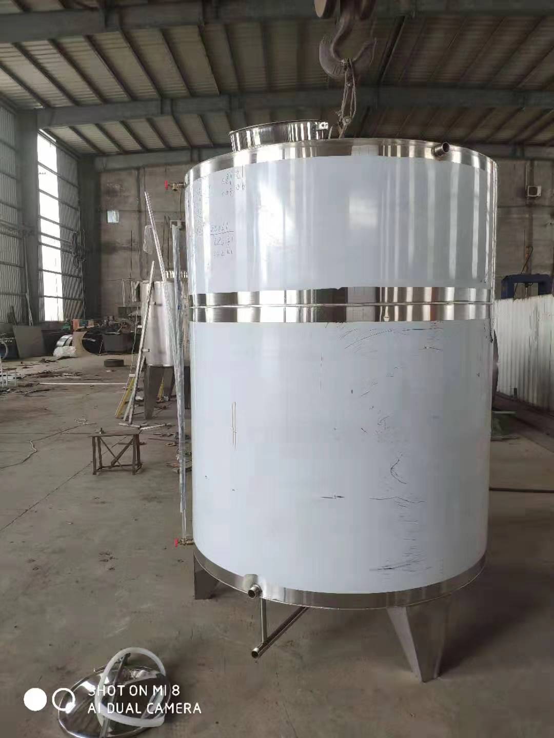 Features of Stainless Steel Storage Tanks 1