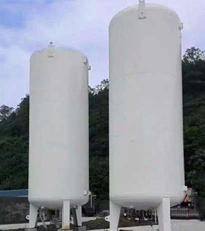 Structural characteristics of cryogenic storage tank equipment and its pipe and valve system