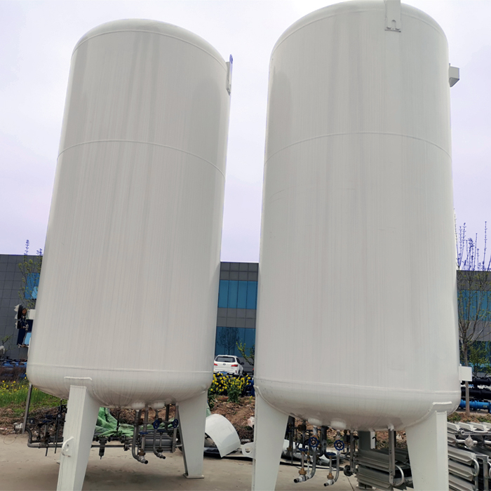 Vertical Cryogenic Tanks